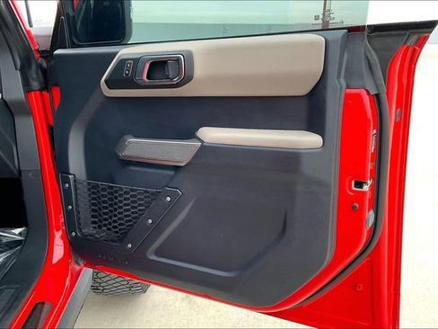 Used 2022 Ford Bronco Wildtrak image 24