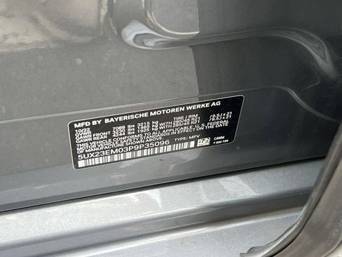 Used 2023 BMW X7 xDrive40i w/ Executive Package image 32