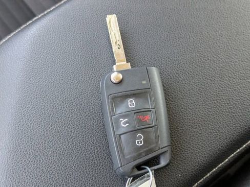 Used 2024 Volkswagen Jetta S image 30