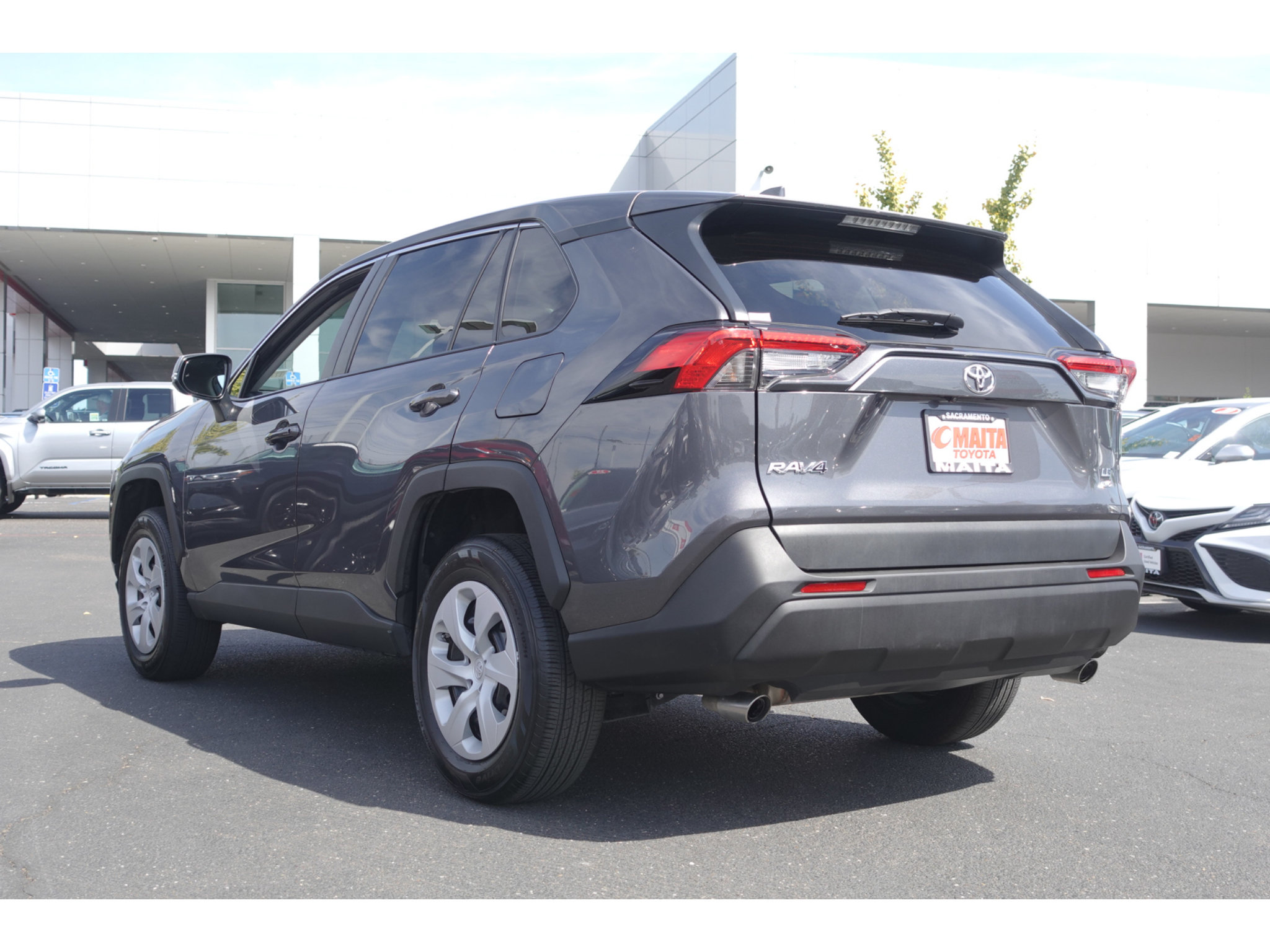 Certified 2024 Toyota RAV4 LE AWD/4WD image 5