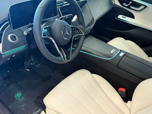 New 2026 Mercedes-Benz E 350 4MATIC Sedan image 6