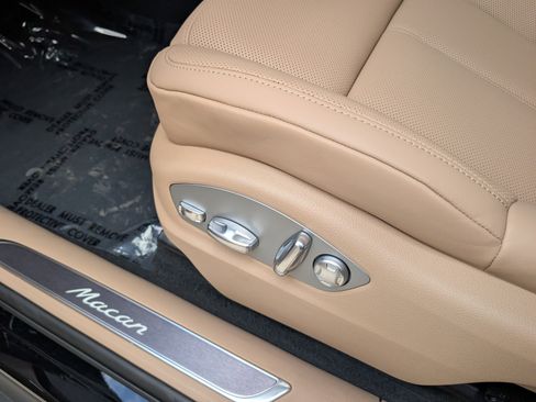 New 2025 Porsche Macan image 22