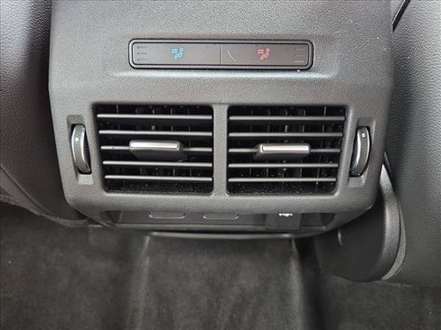 Used 2026 Land Rover Discovery Sport Landmark AWD/4WD image 18