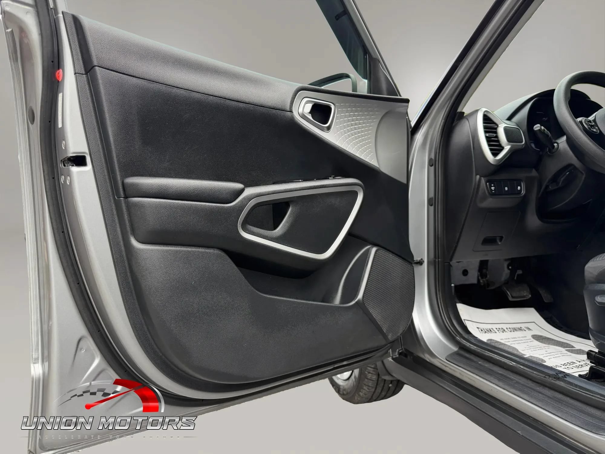 Used 2022 Kia Soul LX FWD image 23