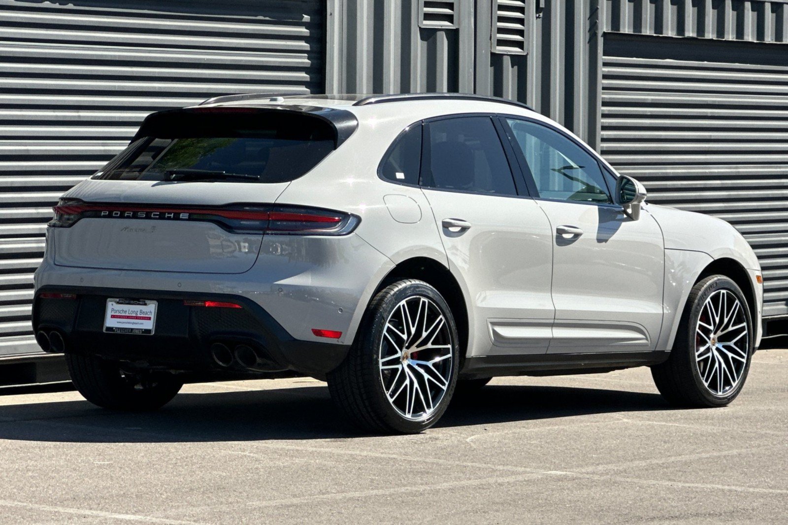 Certified 2023 Porsche Macan S AWD/4WD image 8
