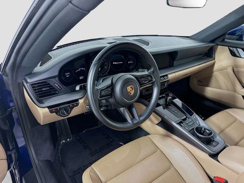 Certified 2021 Porsche 911 Carrera RWD image 4