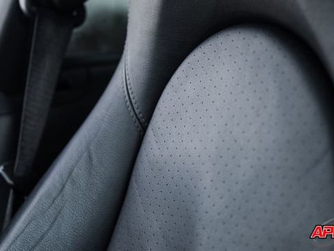 Used 2005 Porsche 911 Carrera image 24