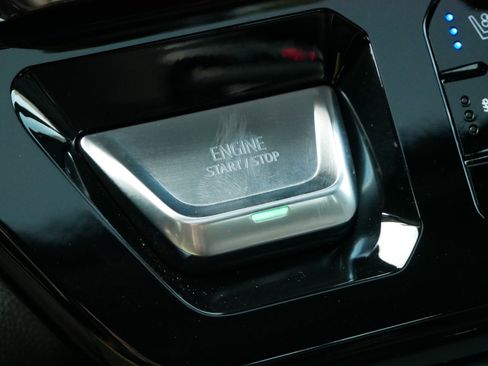 Used 2024 GMC Sierra 1500 Denali w/ Denali Reserve Package image 26