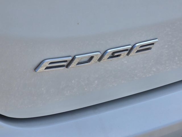 Used 2020 Ford Edge Titanium FWD image 36