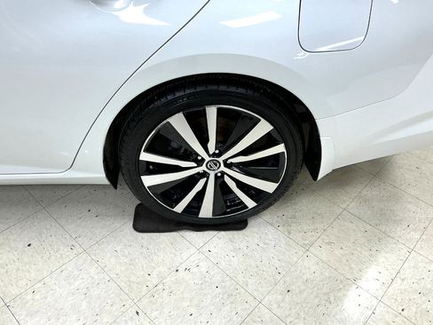 Used 2021 Nissan Altima 2.5 SR w/ SR Premium Package image 29