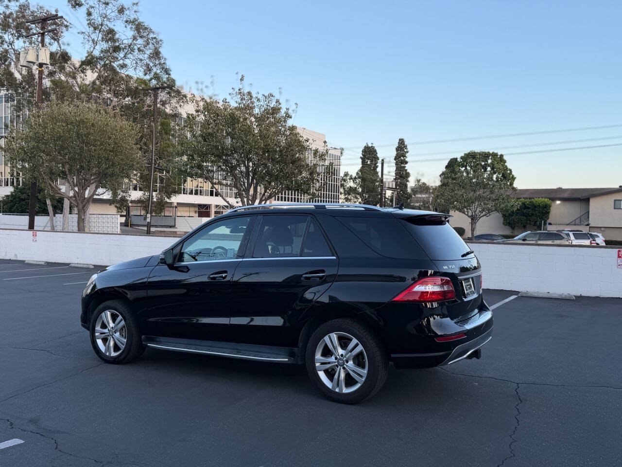 Used 2015 Mercedes-Benz ML 350 4MATIC w/ Premium 1 Package image 8