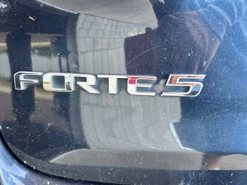 Used 2017 Kia Forte LX FWD image 16