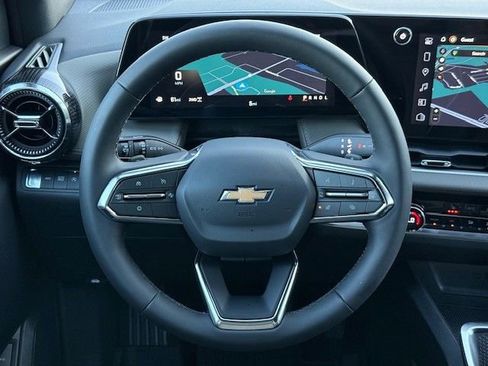 New 2026 Chevrolet Equinox LT w/ Convenience Package II image 28