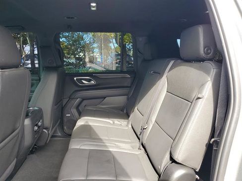 Used 2024 Chevrolet Suburban Z71 w/ Luxury Package image 14