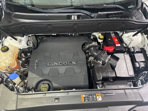 Used 2017 Lincoln MKX Select w/ Select Plus Package image 2
