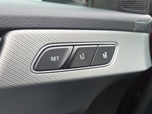 Used 2023 Hyundai Palisade SEL w/ Premium Package image 13