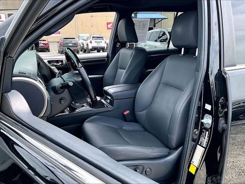 Used 2021 Lexus GX 460 Premium w/ Premium Package AWD/4WD image 36
