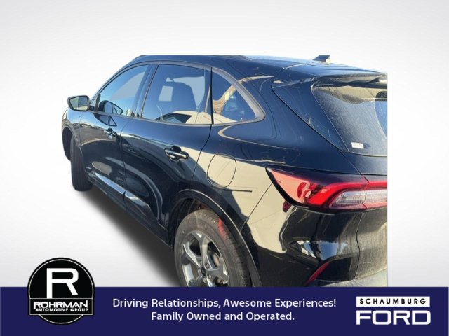 Used 2023 Ford Escape ST-Line w/ Tech Pack #1 AWD/4WD image 9