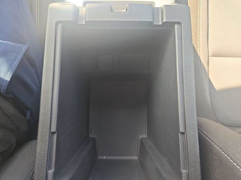 Used 2025 Chevrolet Blazer LT AWD/4WD image 17