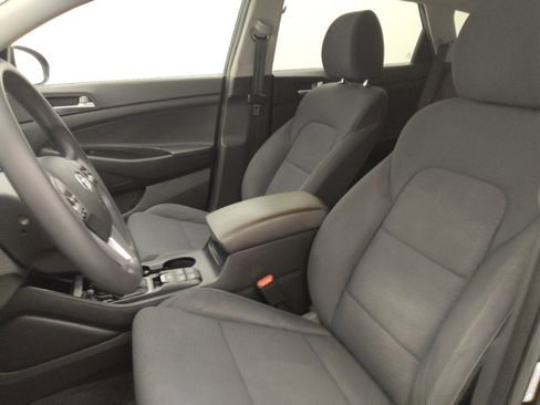 Used 2020 Hyundai Tucson Value AWD/4WD image 17