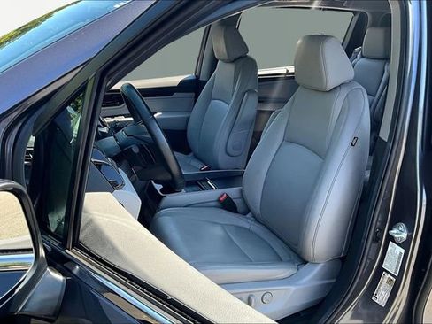 Used 2024 Honda Odyssey Touring image 18