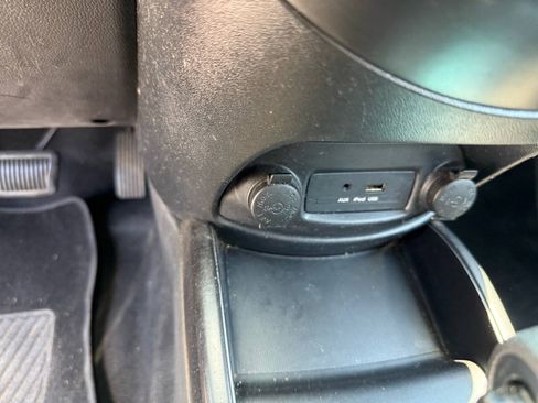Used 2011 Kia Soul + FWD image 8