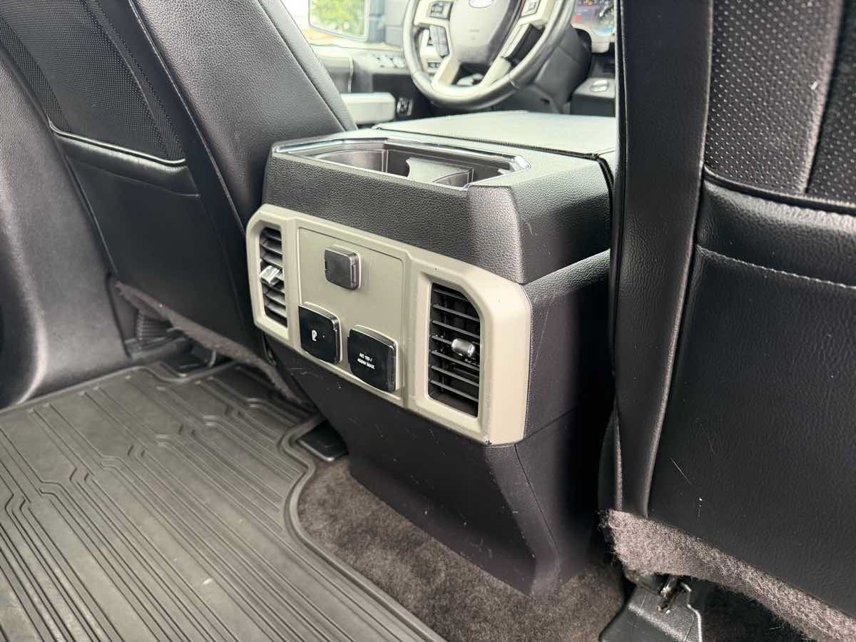 Used 2017 Ford F150 Lariat w/ Equipment Group 501A Mid AWD/4WD image 20