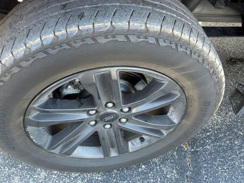 Used 2021 Ford F150 Lariat w/ Equipment Group 502A High image 8