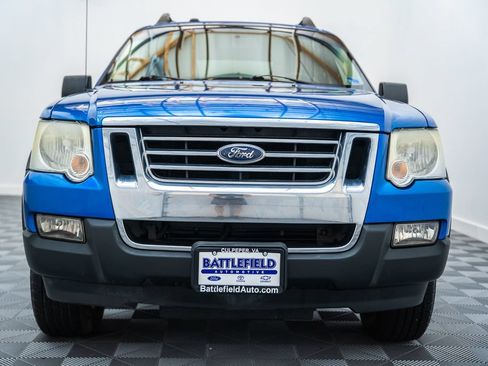 Used 2010 Ford Explorer Sport Trac XLT RWD image 2