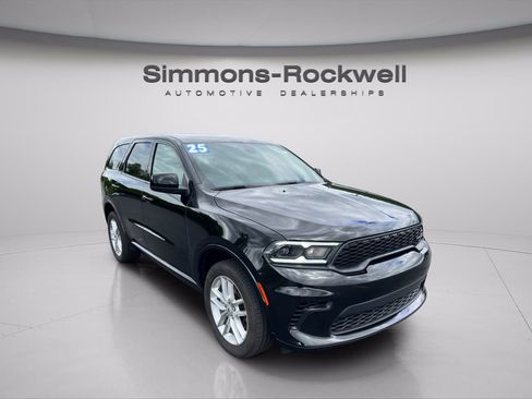 Used 2025 Dodge Durango GT w/ Trailer Tow Group IV AWD/4WD image 7