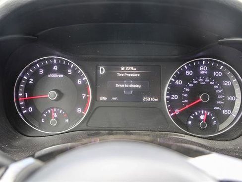 Used 2024 Kia Forte LXS w/ LXS Technology Package image 22