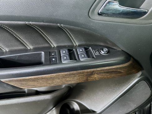 Used 2022 GMC Canyon Denali image 15