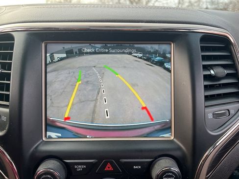 Used 2014 Jeep Grand Cherokee Summit image 21