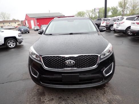 Used 2017 Kia Sorento LX w/ LX Convenience Package AWD/4WD image 2