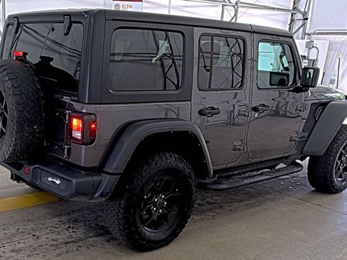 Used 2024 Jeep Wrangler Unlimited AWD/4WD image 7