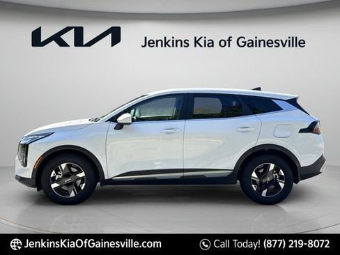 New 2026 Kia Sportage LX FWD image 4
