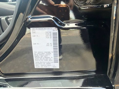 Used 2025 Nissan Altima 2.5 S FWD image 11