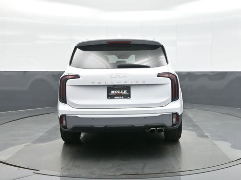 Used 2023 Kia Telluride EX image 6