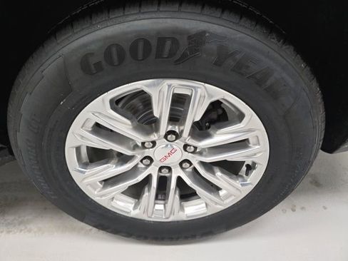 Certified 2021 GMC Yukon SLT image 24