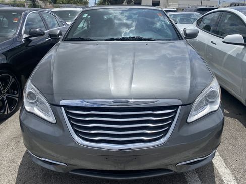 Used 2013 Chrysler 200 Touring w/ Cold Weather Group FWD image 3