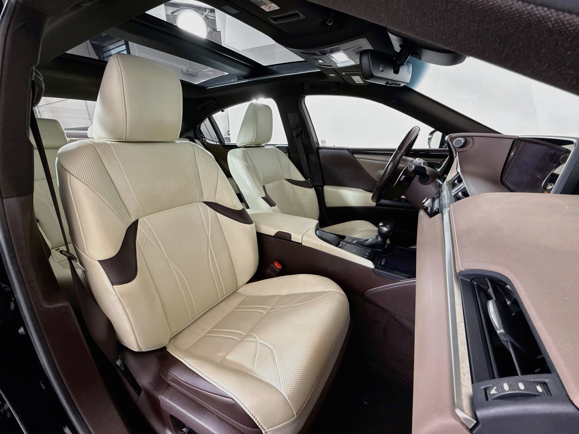 Certified 2021 Lexus ES 350 Ultra Luxury FWD image 28