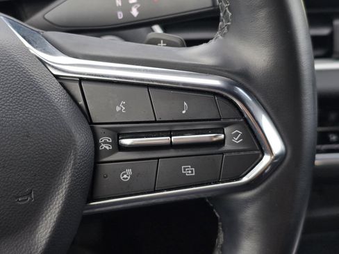 Certified 2025 Chevrolet Equinox LT FWD image 30