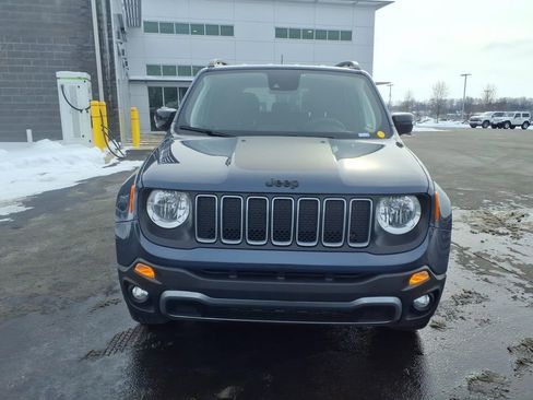 Used 2023 Jeep Renegade Latitude AWD/4WD image 8