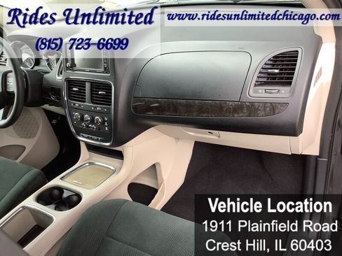 Used 2012 Dodge Grand Caravan SXT w/ Entertainment Group 1 FWD image 38