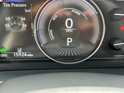 Used 2022 Lexus ES 300h w/ Premium Package FWD image 29
