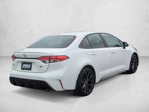 Used 2023 Toyota Corolla SE FWD image 5