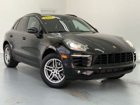 Used 2017 Porsche Macan AWD/4WD image 6