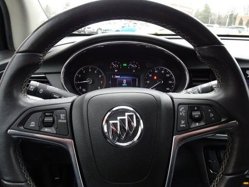 Used 2022 Buick Encore Preferred w/ Safety Package image 19