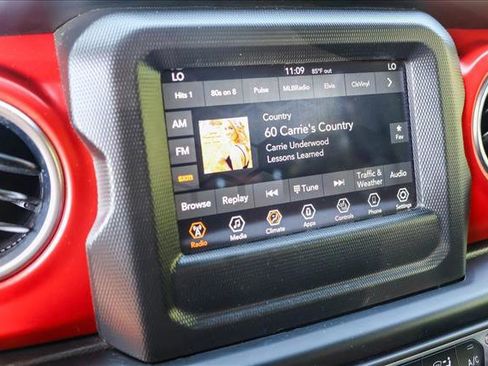 Used 2021 Jeep Wrangler Unlimited Rubicon w/ Cold Weather Group image 17