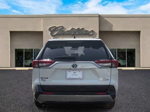 Used 2020 Toyota RAV4 XSE w/ XSE Grade Weather Package AWD/4WD image 6